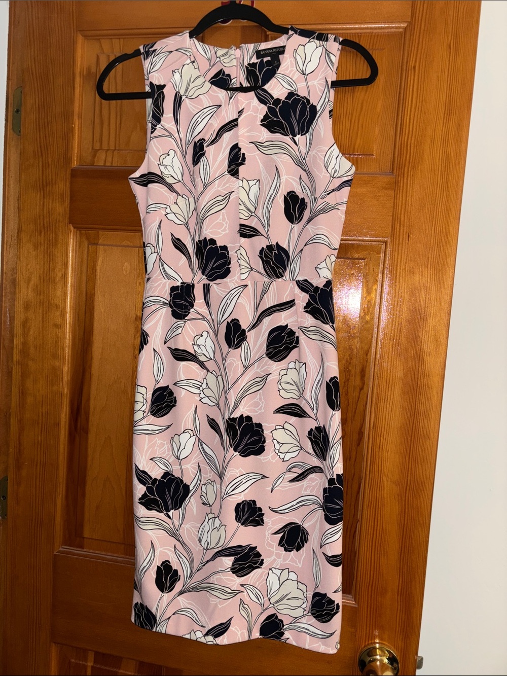 Banana Republic Pink Floral Sheath Dress